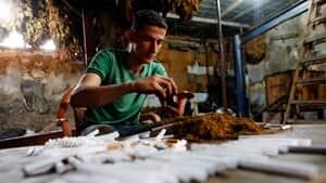 si-palestinian-worker-300-rtr38xle