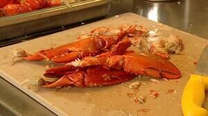 pe-hi-lobster-claws-4col