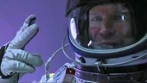 si-felix-baumgartner-skydiver-300-4col