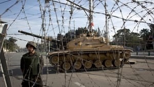 hi-egypt-tank-wire-4col