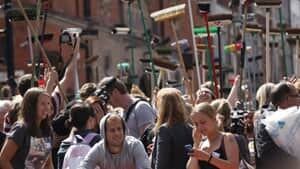 in-riots-300-cp-01098385