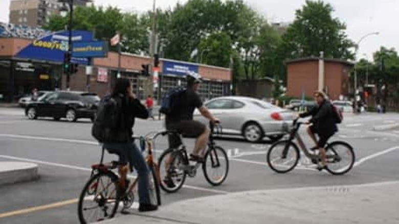 Bike riding with online headphones