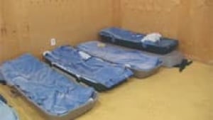 si-iqaluit-bcc-gym-beds-110530
