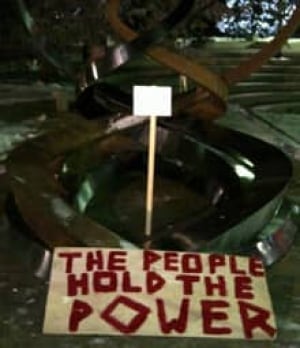 si-cgy-occupymonument