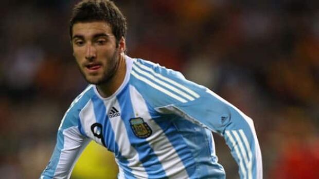 higuain-gonzalo091114getty