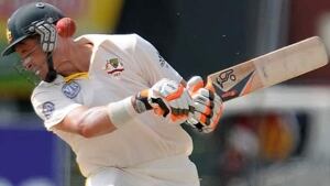 hussey-michael-110920