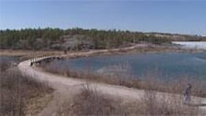 si-yknife-frame-lake-110517