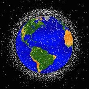 sm-220-space-junk-01202598