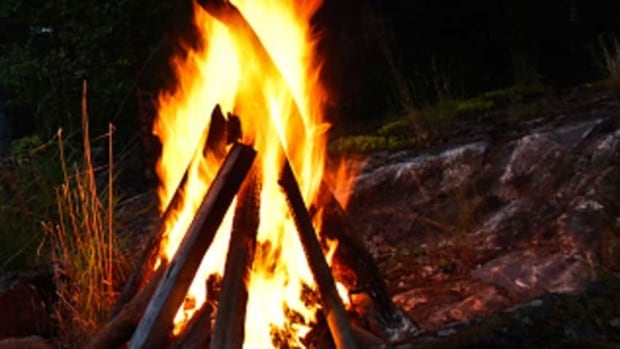 hi-bonfire-getty103636713
