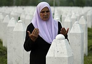 mi-cemetery-300-00741976