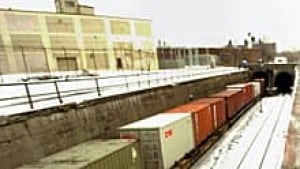 wdr-220-detroit-rail-tunnel