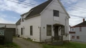 ns-yarmouth-house220