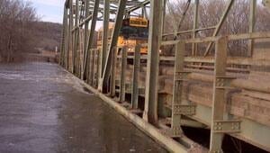 mi-bus-bridge-lazare