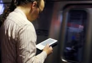 sm-220-kindle-e-reader-rtr2kotp