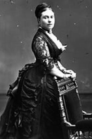 si-140x210-empress-victoria