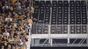 584-stadium-fans