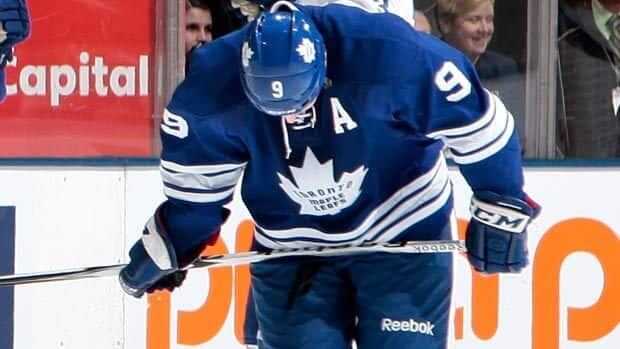 Leafs forward Colby Armstrong didn't let the Leafs' medical staff know he was feeling nauseous until Monday afternoon.