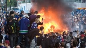 si-vancouver-riot-300-3