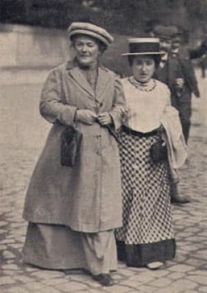 clara-zetkin-1910