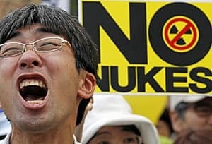 japan-no-nuke-300-rtr2me31