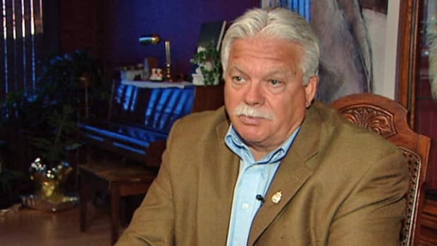 Ford plans to repeal sex ed plan; Wynne continues to defend it