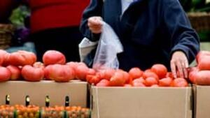 fresh-produce-is-000004795438-306x172