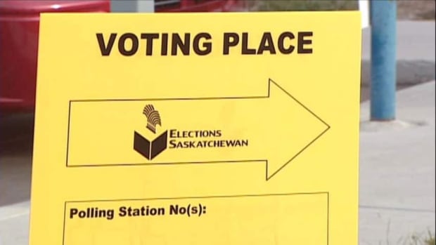 hi-sask-voting-sign-111105