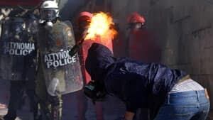 mi-athens-clash-cp-rtr2sujo