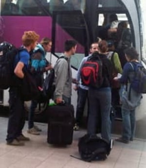 canadian-egypt-bus