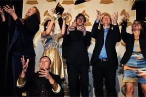 si-arcade-fire-grammy-300