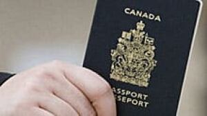 canada-passport-220-8875032