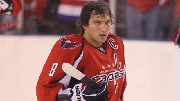 584-ovechkin-get-110920