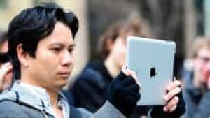 hi-ipad2-110110574-852-3col