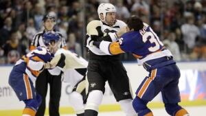 584-pens-isles