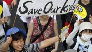 mi-tokyo-protest-cp-0130272
