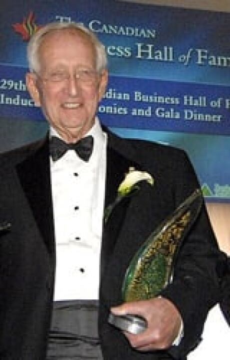 Jarislowsky backs Maple’s TMX bid | CBC News