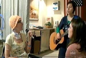 giffords-guitar-300