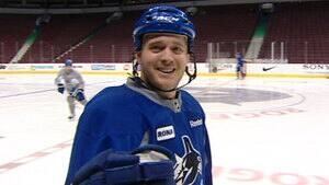 hi-buble-canucks-cbc-4col