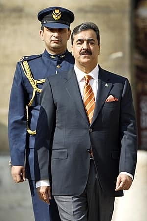 gilani-300-rtr2ly38