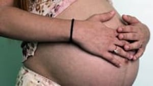 si-pregnant-220-cp-72153845