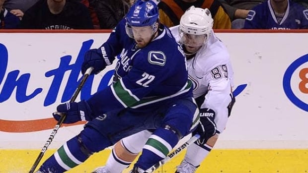 sedin-101226