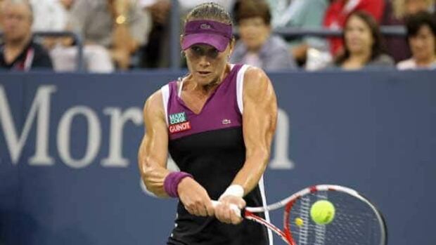 stosur-110910-584