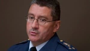 deschamps2010file-300