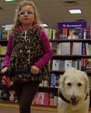 si-emily-ainsworth-service-dog