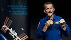 chris-hadfield-220