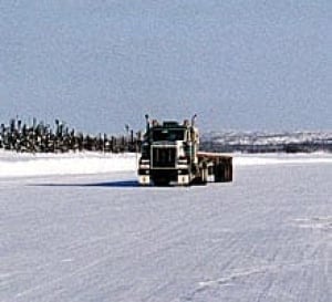 sm-220-winter-road-1342128
