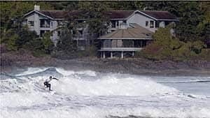 mi-bc-110506-tofino-surfer