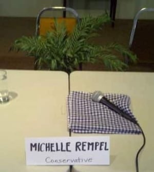 si-cgy-potted-plant-tory