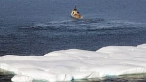 tp-iceberg-oil-drill