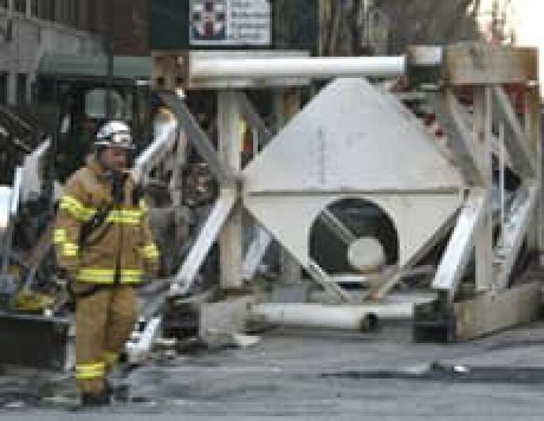 NYC crane accident death toll reaches 7 CBC News